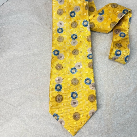 ERMENEGILDO ZEGNA Necktie Yellow and Gold wBlue Lilac Abstract Design